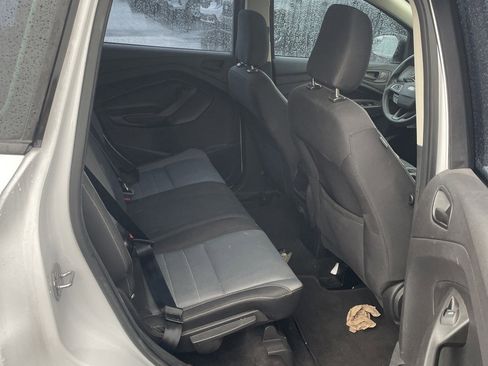 Used 2018 Ford Escape S image 9