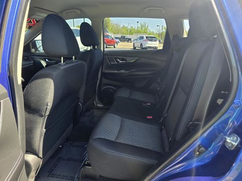 Used 2020 Nissan Rogue SV w/ Premium Package FWD image 18