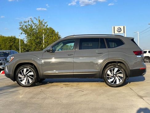 New 2026 Volkswagen Atlas SE image 3