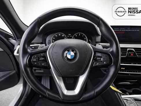 Used 2017 BMW 530i xDrive AWD/4WD image 8