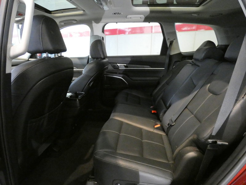 Used 2023 Kia Telluride AWD image 27