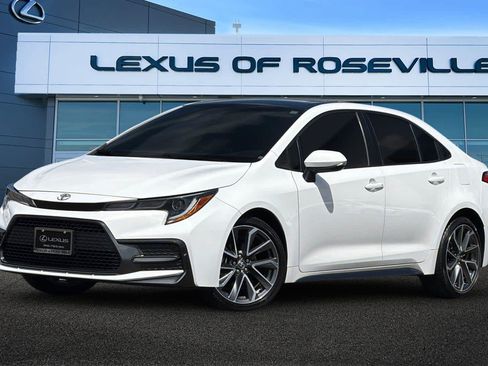 Used 2022 Toyota Corolla SE w/ SE Premium Package FWD image 1