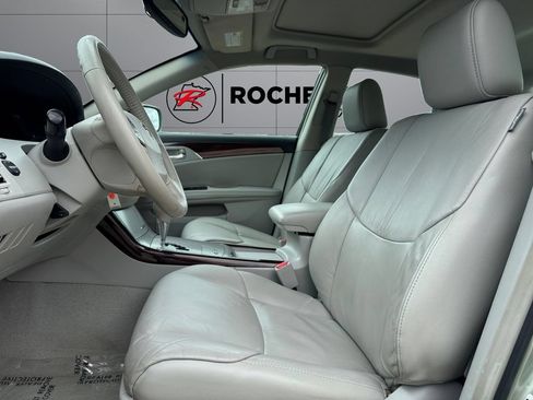 Used 2009 Toyota Avalon XLS FWD image 10