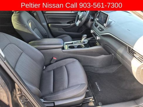 Used 2021 Nissan Altima 2.5 SV FWD image 10