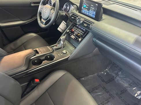 Used 2023 Lexus IS 300 w/ Premium Package RWD image 33