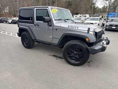 Used 2017 Jeep Wrangler Sport AWD/4WD image 7