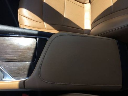 Used 2019 Buick Enclave Essence FWD image 20