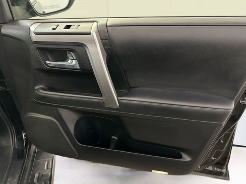 Used 2024 Toyota 4Runner SR5 image 33