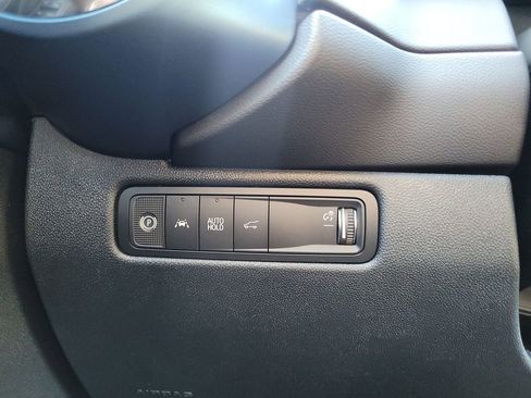 New 2026 Chevrolet Equinox EV LT image 17