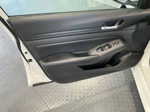 Used 2022 Nissan Altima 2.5 S image 25