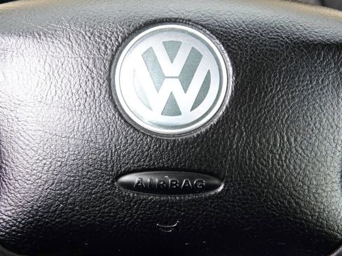 Used 2005 Volkswagen Golf GL image 70