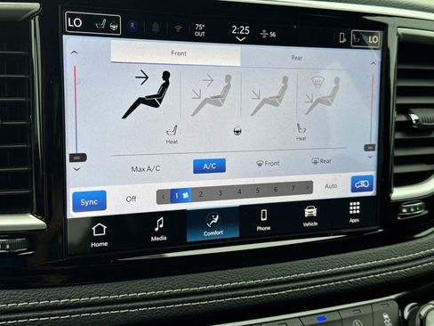 New 2025 Chrysler Pacifica Select FWD image 33
