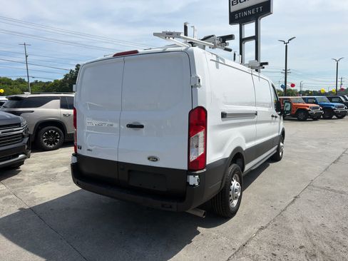 Used 2023 Ford Transit 250 Low Roof AWD image 10