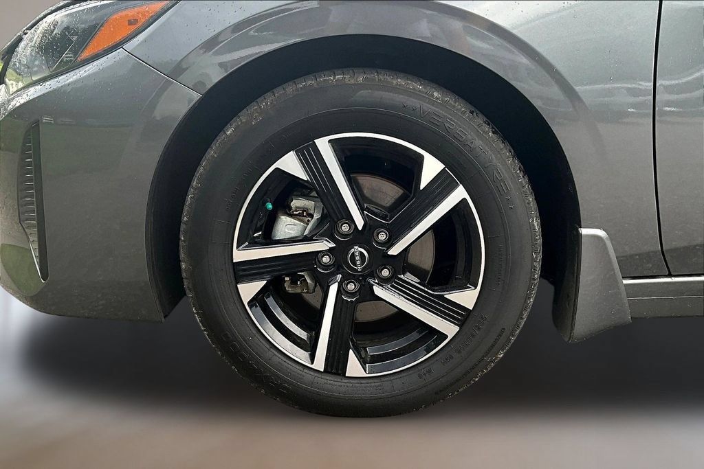 Used 2025 Nissan Sentra SV FWD image 29
