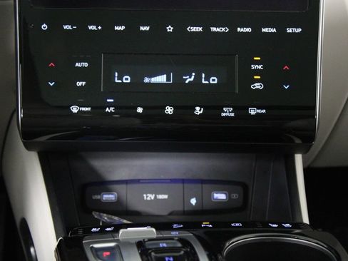 Certified 2022 Hyundai Tucson Limited w/ Cargo Package image 23