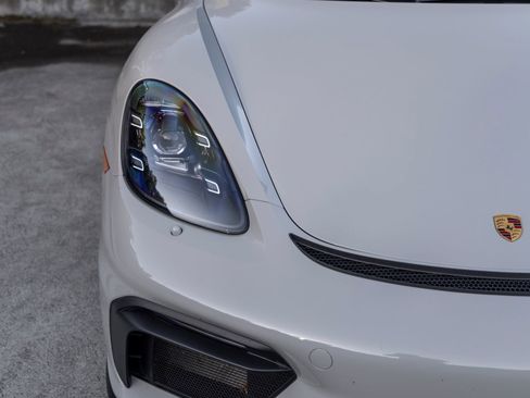 Used 2021 Porsche 718 Boxster Spyder RWD image 14