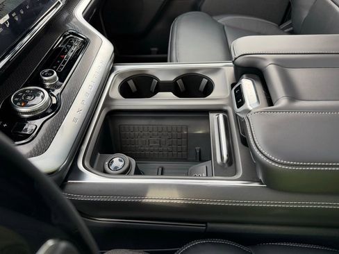 New 2025 Ford Expedition Max Platinum w/ Stealth Performance Package image 27