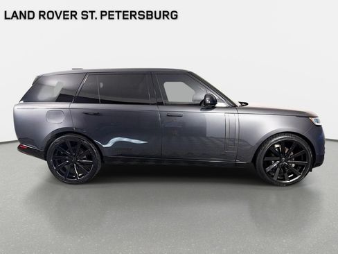Used 2024 Land Rover Range Rover Long Wheelbase SE AWD/4WD image 4
