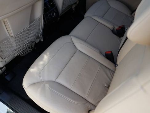 Used 2017 Mercedes-Benz GLS 550 4MATIC image 13