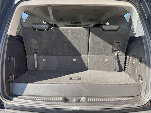 Used 2017 Chevrolet Tahoe LT image 31