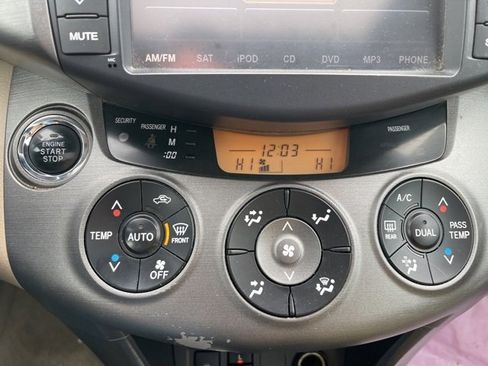 Used 2011 Toyota RAV4 Limited image 16