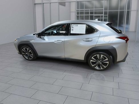 Used 2023 Lexus UX 250h AWD image 6