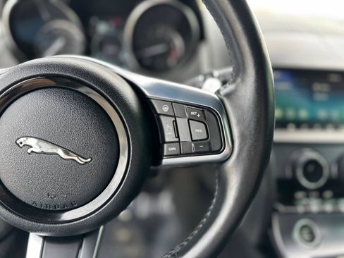 Used 2019 Jaguar F-TYPE Convertible RWD image 20