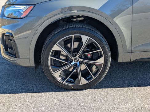 Used 2024 Audi SQ5 Premium Plus w/ Premium Plus Package image 33