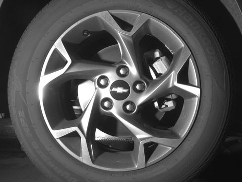 Used 2025 Chevrolet Trax LT w/ LT Convenience Package image 13