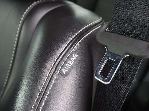 Used 2013 Ford Mustang GT Premium w/ Comfort Pkg RWD image 37