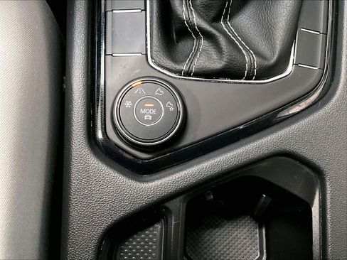 Used 2025 Volkswagen Taos S image 35