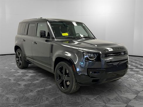 New 2026 Land Rover Defender 110 X-Dynamic SE image 7