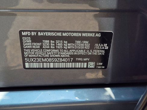 Used 2025 BMW X7 xDrive40i w/ Premium Package image 19
