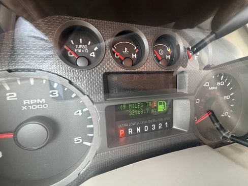 Used 2009 Ford F550 4x4 Regular Cab Super Duty image 37