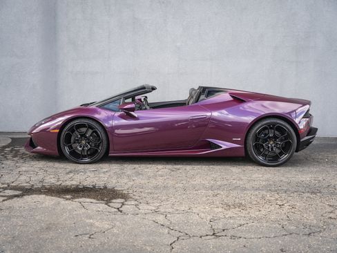 Used 2016 Lamborghini Huracan LP 610-4 image 2