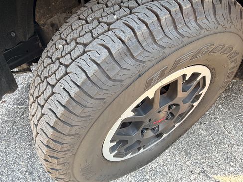 Used 2026 Toyota Tacoma TRD Off-Road AWD/4WD image 29