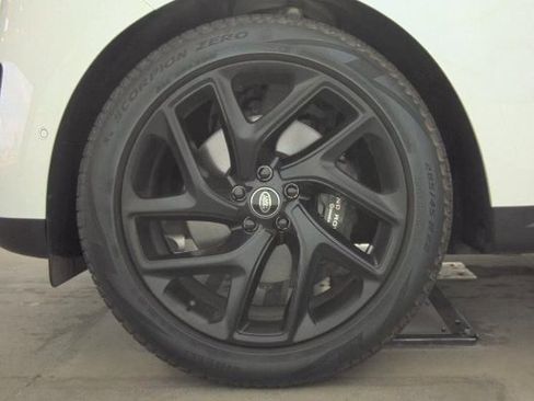 Used 2023 Land Rover Range Rover Sport SE image 9