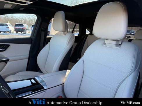 Certified 2025 Mercedes-Benz GLC 300 4MATIC image 18