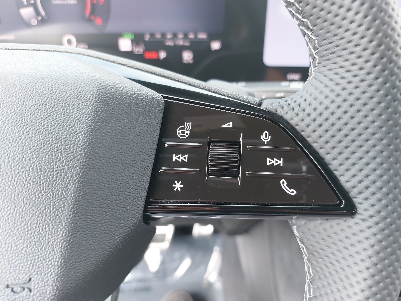 New 2026 Audi SQ5 Premium Plus AWD/4WD image 18