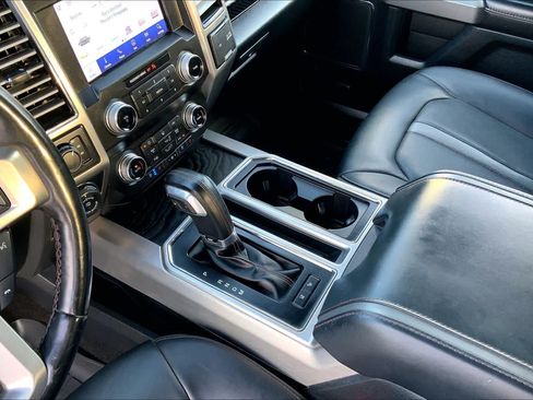 Used 2020 Ford F150 Platinum w/ Equipment Group 701A Luxury AWD/4WD image 32