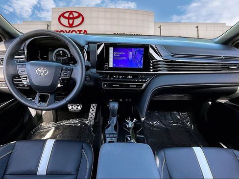 Certified 2025 Toyota Camry SE image 15