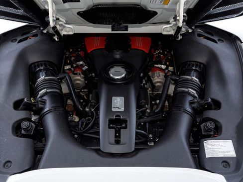 Used 2019 Ferrari 488 Spider RWD image 18