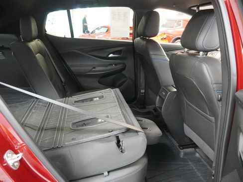 Used 2024 Buick Envista Sport Touring w/ Convenience I Package FWD image 31