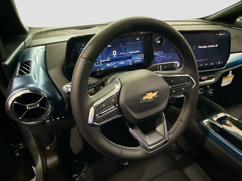 New 2026 Chevrolet Equinox EV LT image 12