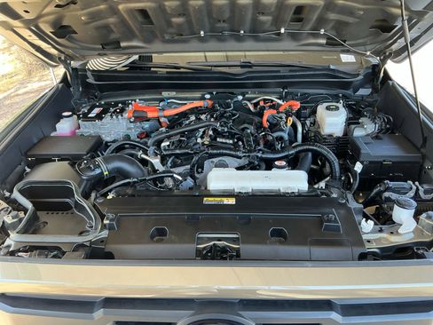 Certified 2024 Toyota Tacoma TRD Sport w/ TRD Sport Upgrade Package image 21