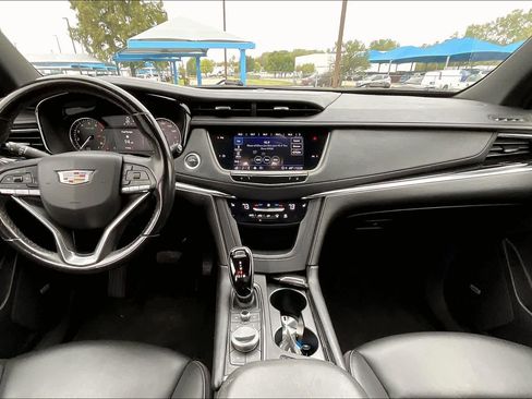 Used 2022 Cadillac XT6 Luxury image 15