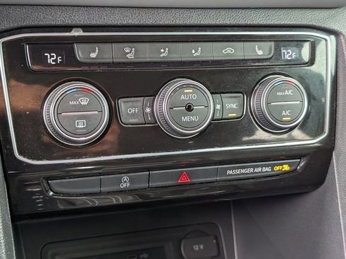 Used 2021 Volkswagen Atlas Cross Sport SEL AWD/4WD image 17