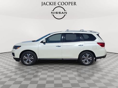 Used 2018 Nissan Pathfinder SL FWD image 8