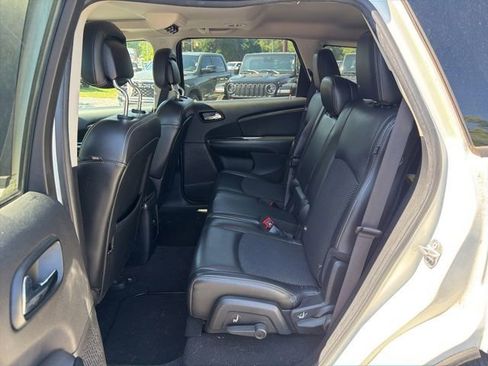 Used 2017 Dodge Journey Crossroad FWD image 14