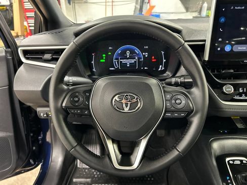 Used 2025 Toyota Corolla SE w/ SE Premium Package FWD image 15